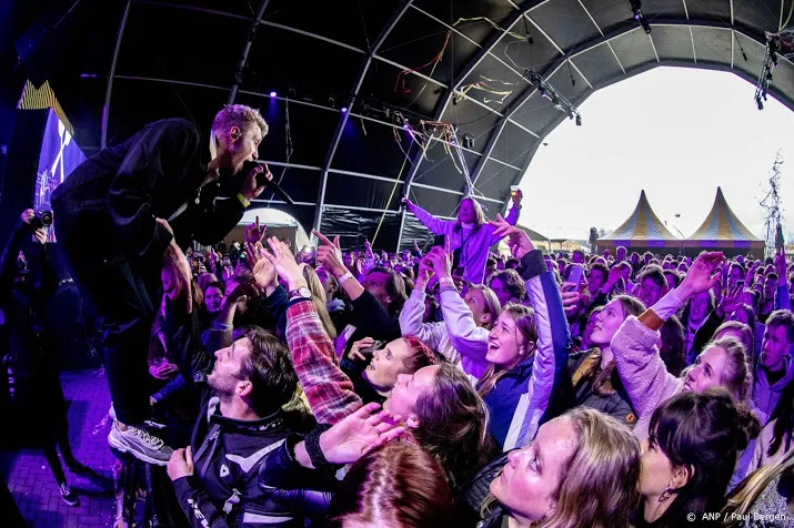 kou deert uitverkorenen op tweede fieldlab festival niet