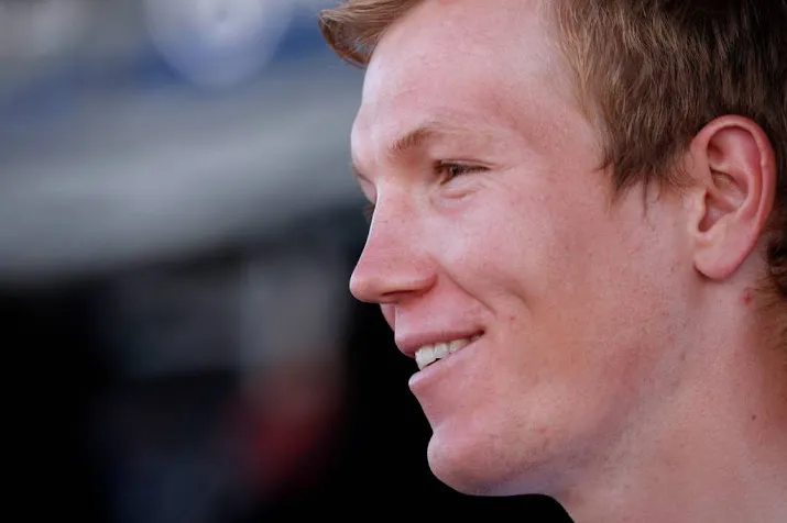 kragh andersen wint nieuwe editie parijs tours