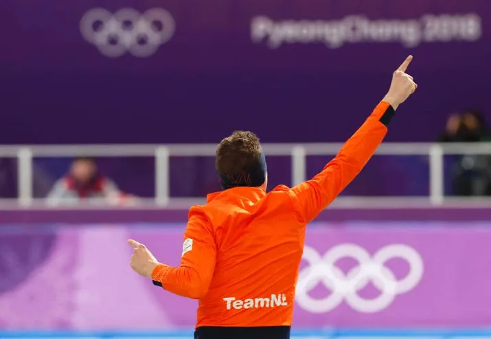 kramer verdient fles champagne van bolt