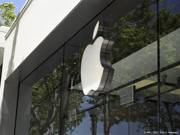 krant apple mikt op google technici voor eigen ai team