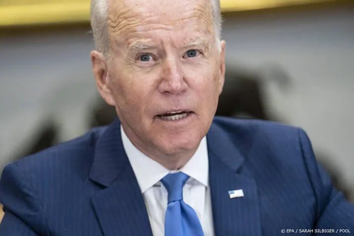 krant biden waarschuwt bedrijven in vs voor risicos hongkong