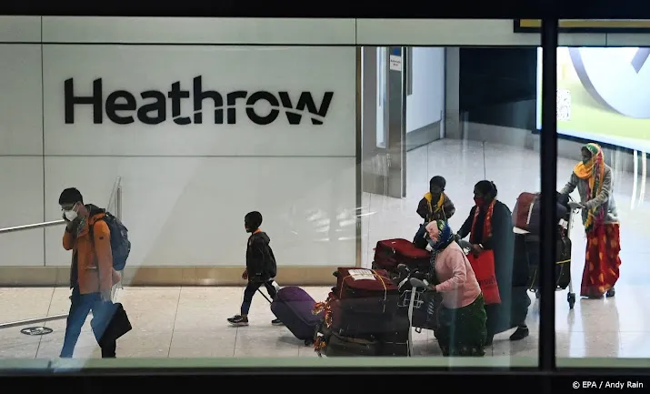 krant heathrow stopt eind deze maand met maximumaantal reizigers