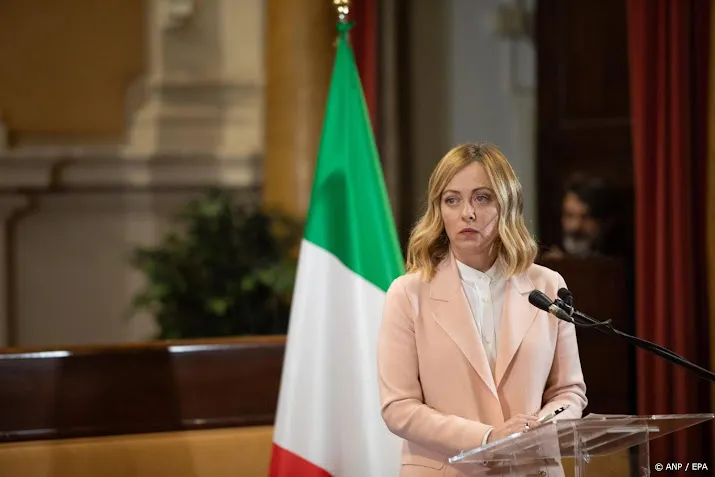 krant meldt dat italie deel van staatspostbedrijf wil verkopen