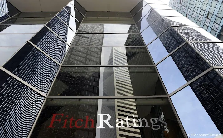 kredietbureau fitch economie afghanistan kan 20 procent krimpen