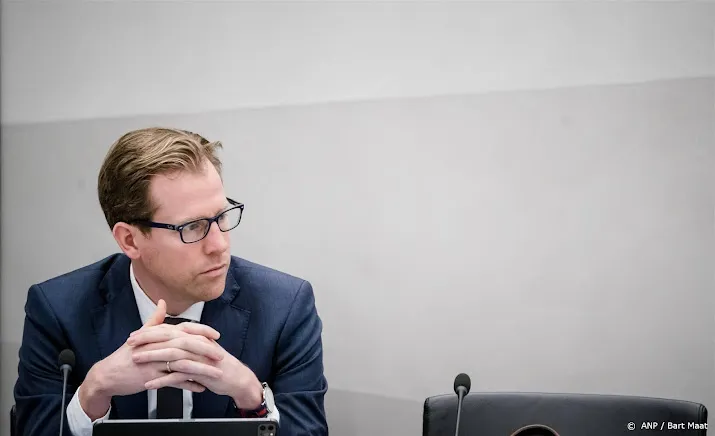 krijgsmacht moet groener worden inclusief het varen en vliegen