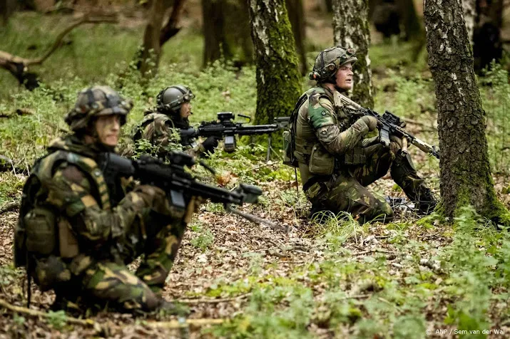 krijgsmacht schaamt zich kan de navo amper hulp bieden