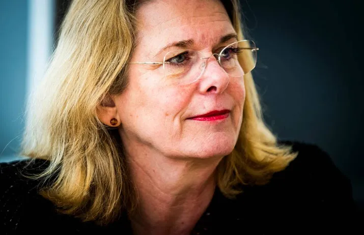 krikke wet nodig tegen onwenselijke invloed
