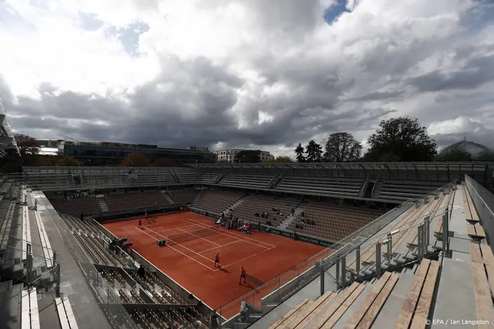 kritiek tennissers roland garros beschermt niet tegen corona