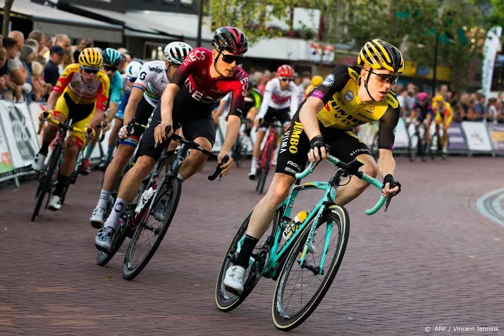 kruijswijk verslaat nibali in surhuisterveen