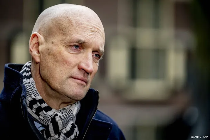 kuipers adviseert doe niet mee aan kerstdiner bij coronaklachten
