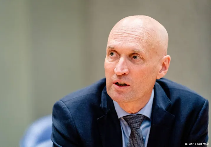kuipers houdt besluitvorming corona volgende week tegen het licht