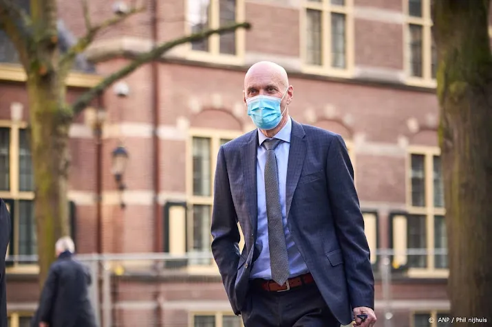 kuipers nog te vroeg voor besluit over opening cultuur