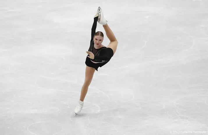 kunstrijdster van zundert 17e op wk titel naar japanse sakamoto