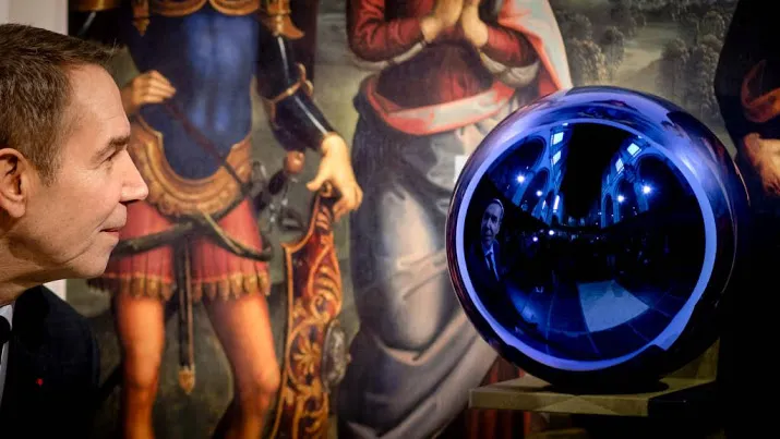 kunstwerk koons in nieuwe kerk beschadigd