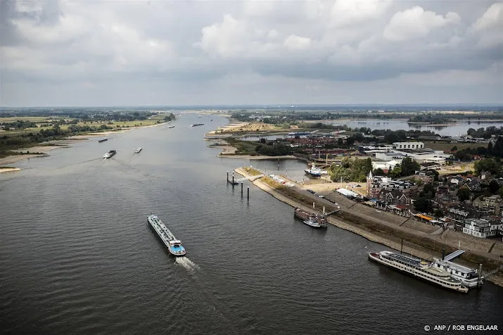 kwaliteit vervuild rijnwater verbetert volgens rapport te weinig