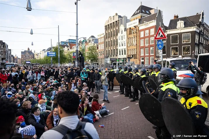 laatste betogers van bg terrein van de uva verwijderd