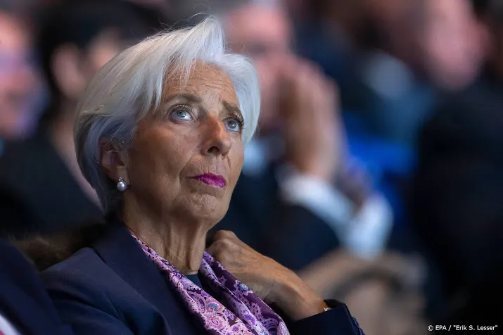 lagarde maant nederland tot investeren