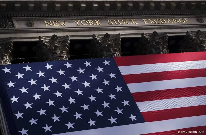 lager begin voor wall street aandeel nike levert flink in