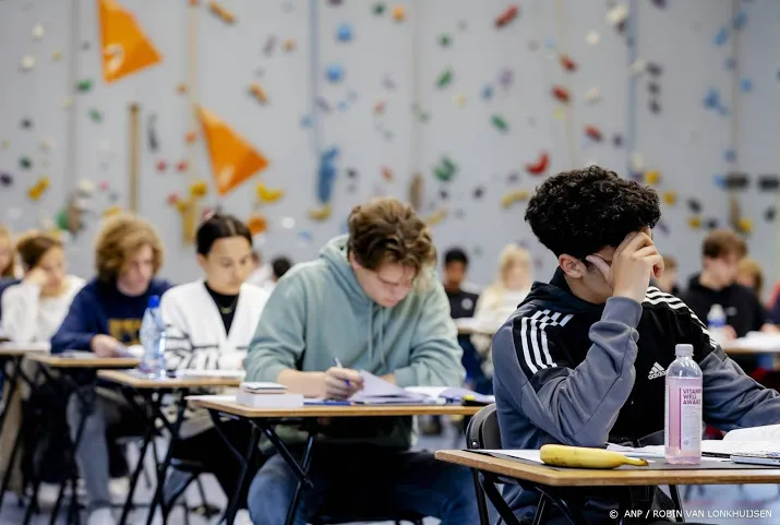 laks al ruim 200 000 klachten over eindexamens