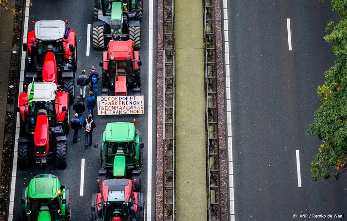 lang lint van verkeer op a12
