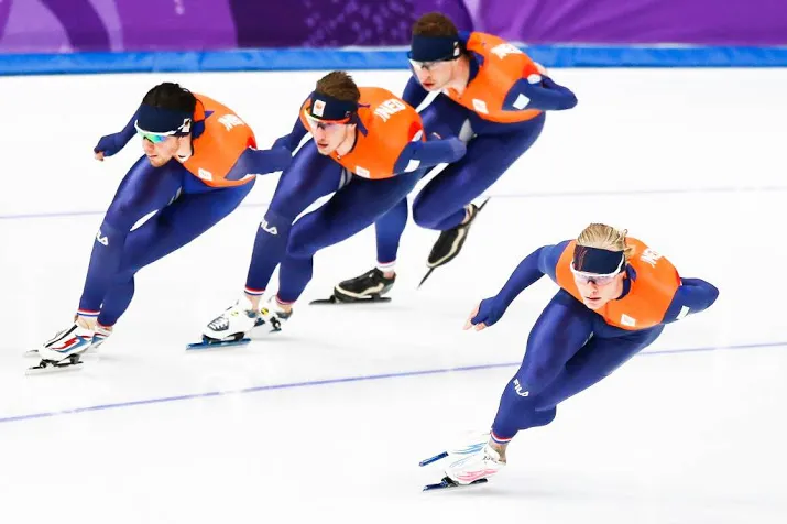 langebaanschaatsers moeten plakken pakken