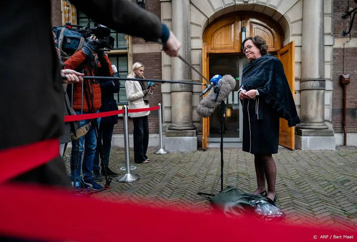 langer subsidie voor medisch specialisten die in loondienst gaan