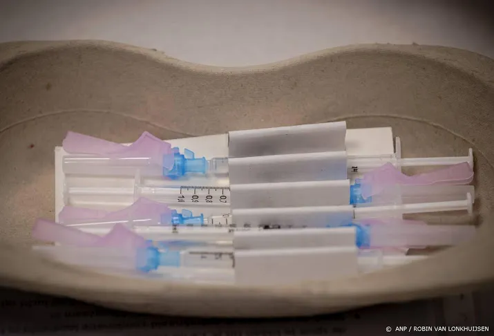 lareb ziet geen verband tussen stollingsproblemen en coronavaccin