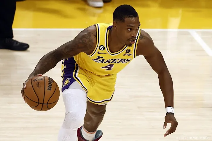 late opleving walker helpt basketballers lakers aan derde zege
