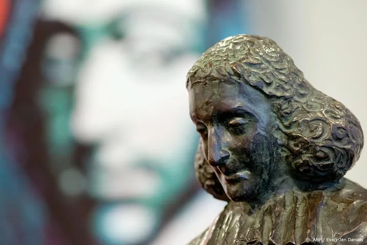 laureaten krijgen spinozaprijzen uitgereikt
