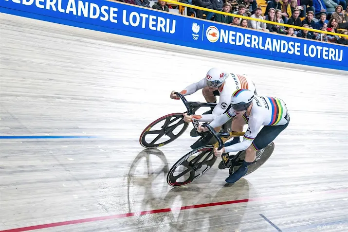 lavreysen klopt hoogland nu ook in finale om nationale sprinttitel