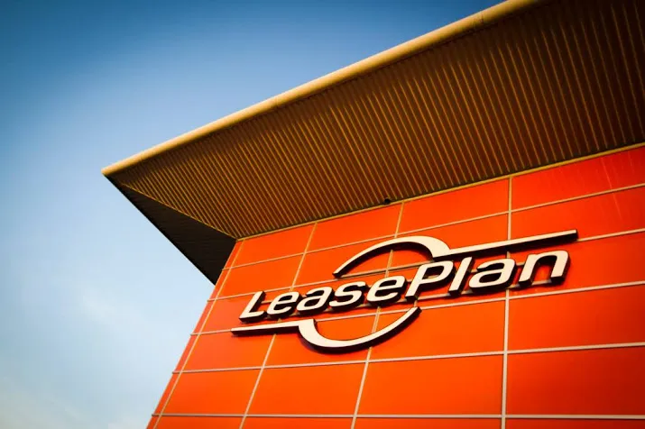 leaseplan kondigt beursgang aan