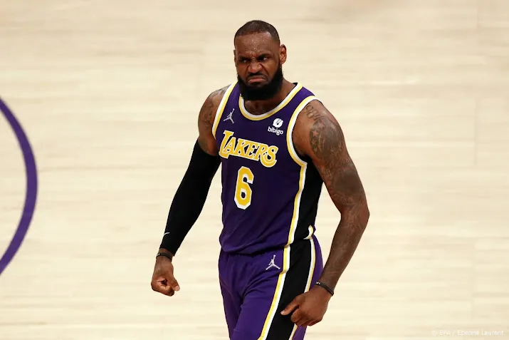 lebron james wil basketbalcarriere in nba afsluiten met zijn zoon