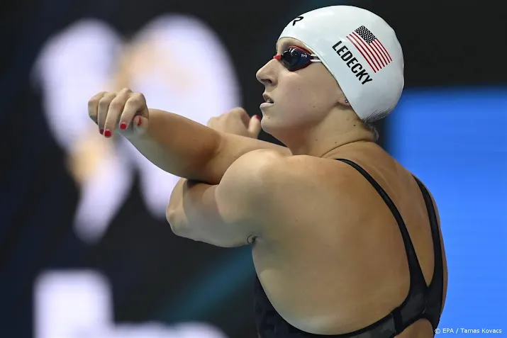 ledecky in zesde wk zwemmen op jacht naar twintigste goud