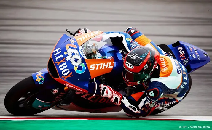 leger uitvallers bezorgt fernandez zege moto2