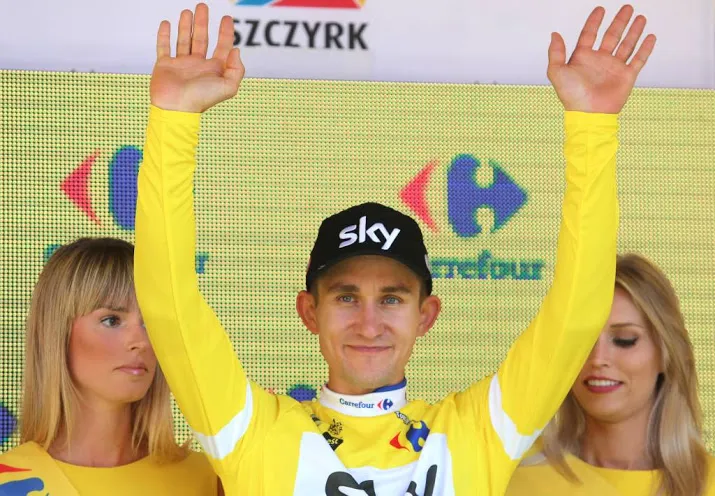 leider kwiatkowski wint tweede etappe op rij