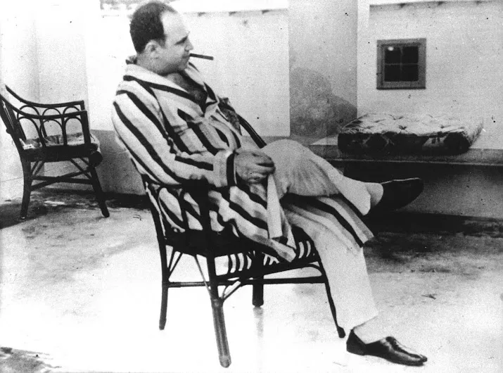 leids museum maakt gangster expo