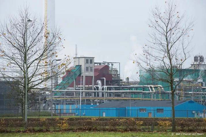 lek chemelot blijkt lossen ammoniak door schip