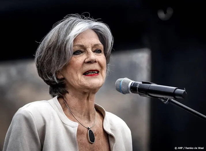 lenny kuhr was niet bang wel kwaad over verstoren concert zondag