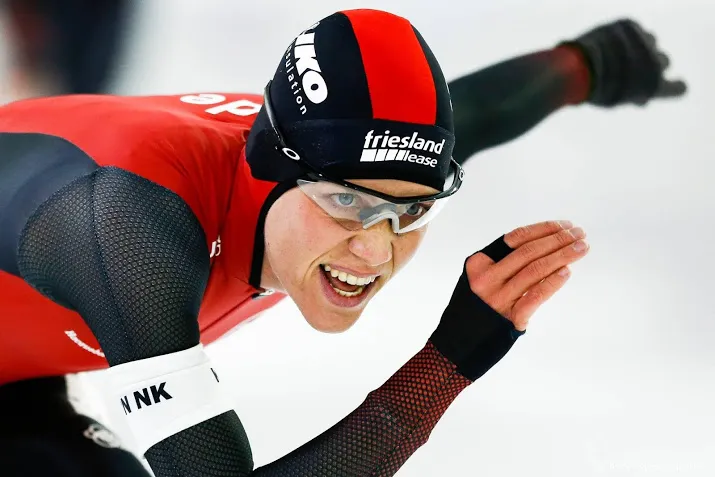 letitia de jong ook snel op 1000 meter ter mors stijgt met stip