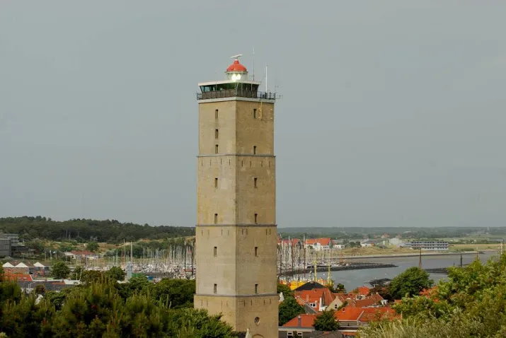 licht vuurtoren brandaris brandt weer