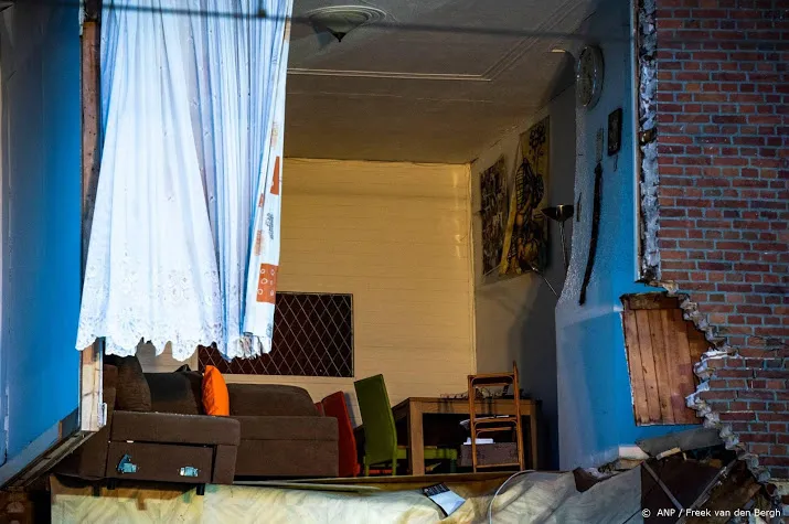 lichtgewonden door brokstukken pand den haag