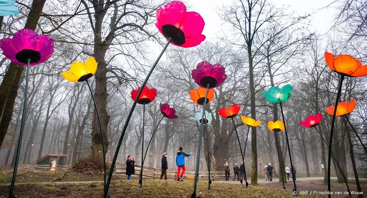 lichtjesroute nijmegen voortijdig afgebroken wegens vandalisme
