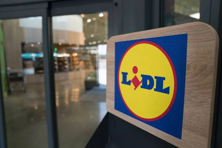 lidl stopt verkoop vuurwerk aan klant onder 16