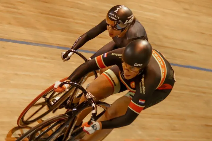 ligtlee grijpt ook op keirin mis
