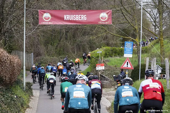 limburg hoopt fietstoerisme te spreiden met extra route gold race