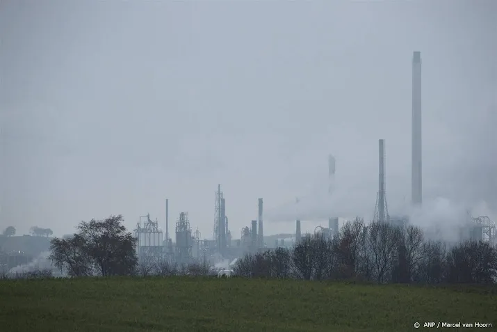 limburg wil gezondheidsonderzoek naar chemelot