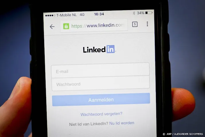 linkedin beschuldigd van in stand houden netwerkmonopolie