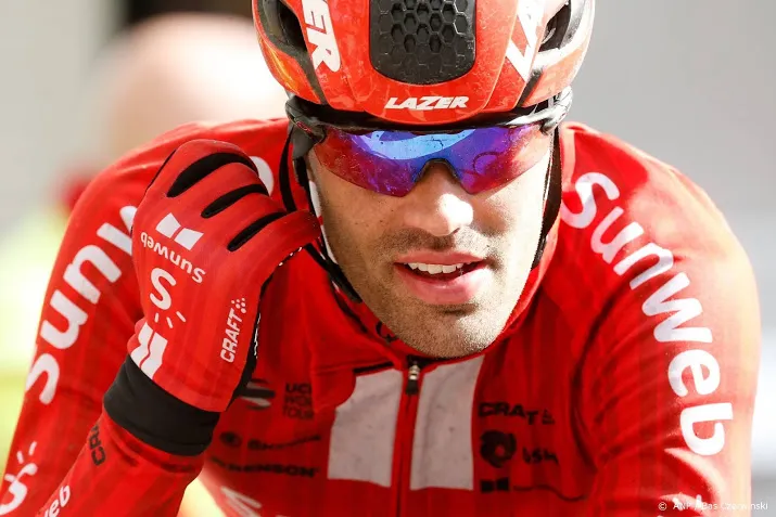 linkerknie hindert dumoulin nog steeds