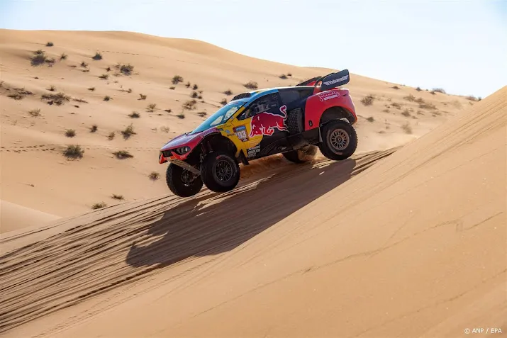 loeb wint monsteretappe dakar van beveren de snelste bij motoren