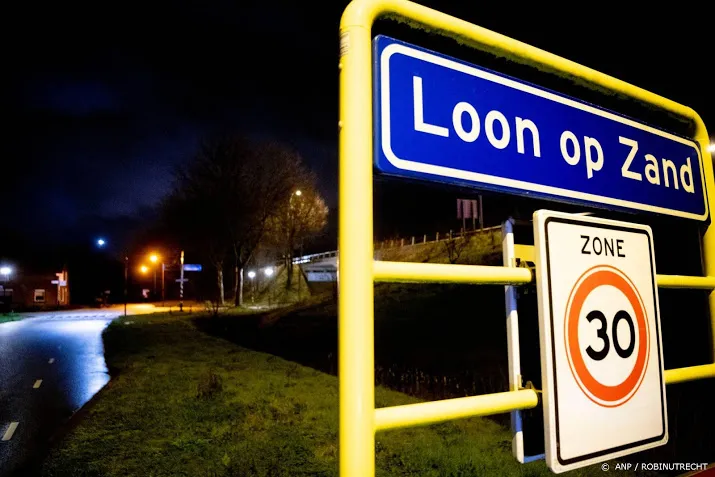 loon op zand in ban van coronabesmetting maar sfeer is gelaten